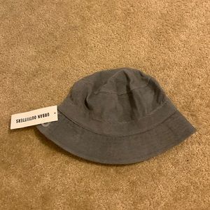 Gray urban outfitters bucket hat